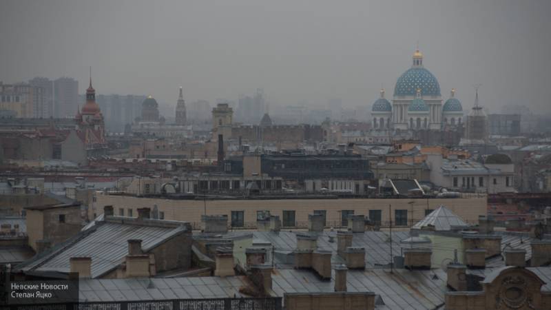 Беглов заявил, что крыши для туристов в Петербурге закроют