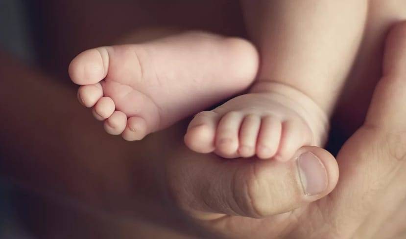 Первый ребенок без матери родился в Великобритании