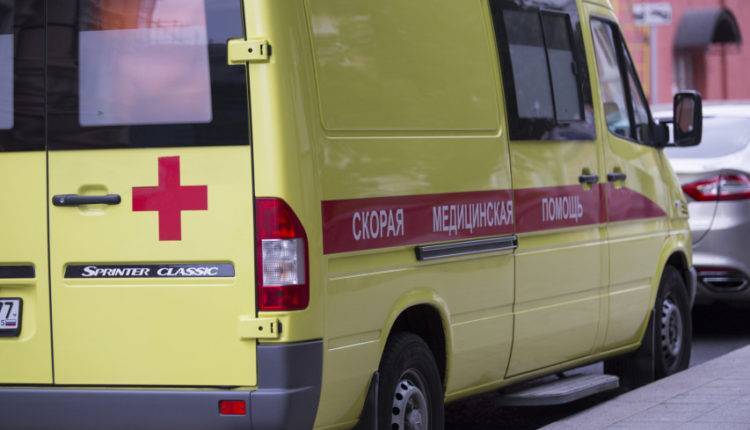 Роспотребнадзор: Более 50 человек отравились едой из автоматов в Москве