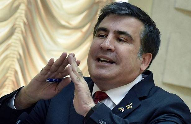 Саакашвили снялся с выборов в Раду и призвал поддержать партию Зеленского