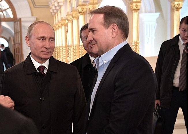 Владимир Путин в Петербурге встретился с Виктором Медведчуком