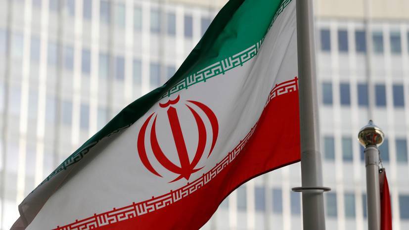 Иран заявил о задержании иностранного танкера с контрабандным топливом