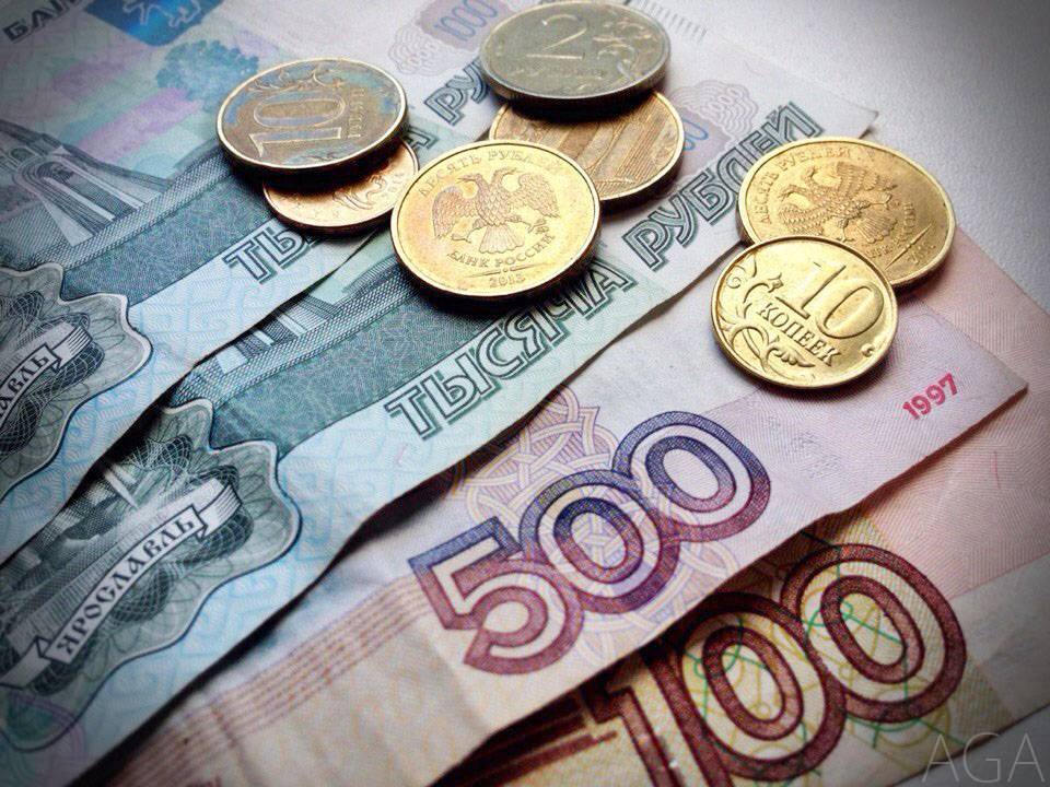 Росстат: зарплата половины россиян оказалась меньше 35 тысяч рублей