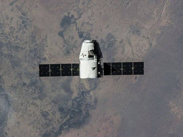 В SpaceX объявили дату запуска корабля Dragon к МКС