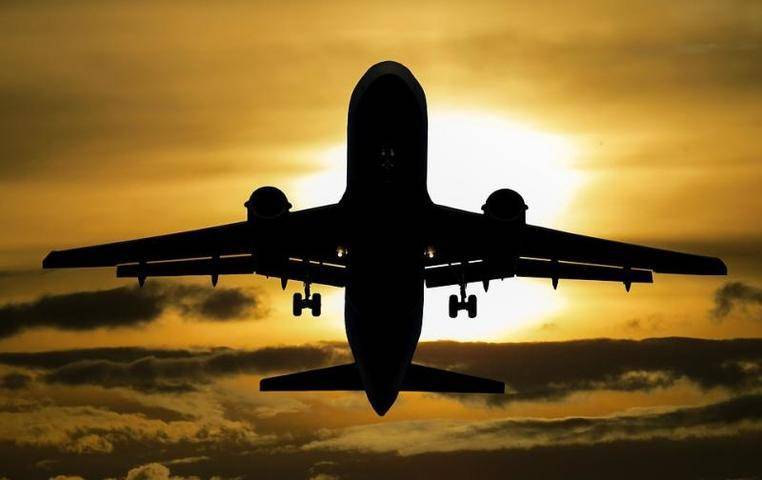 Резервный борт с пассажирами задымленного самолета приземлился в Ереване