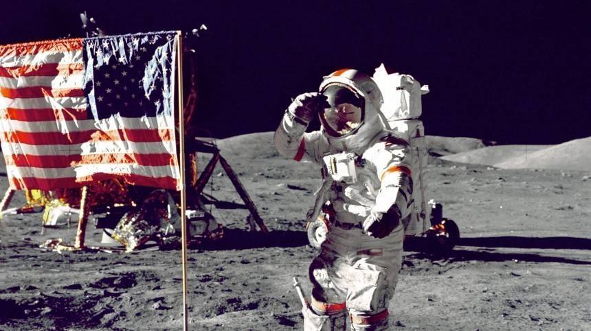 Google посвятил новый дудл 50-летию со дня высадки на Луну