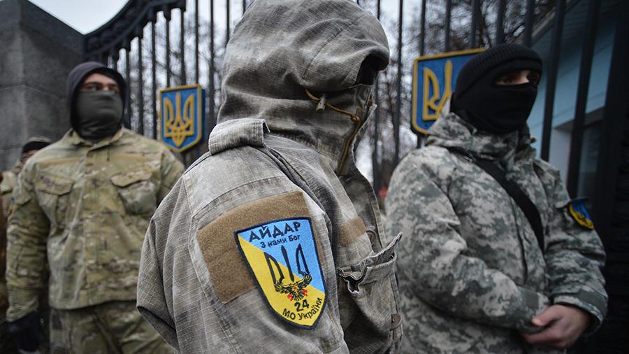 Грузовик с бойцами «Айдара» подорвался на мине в Донбассе