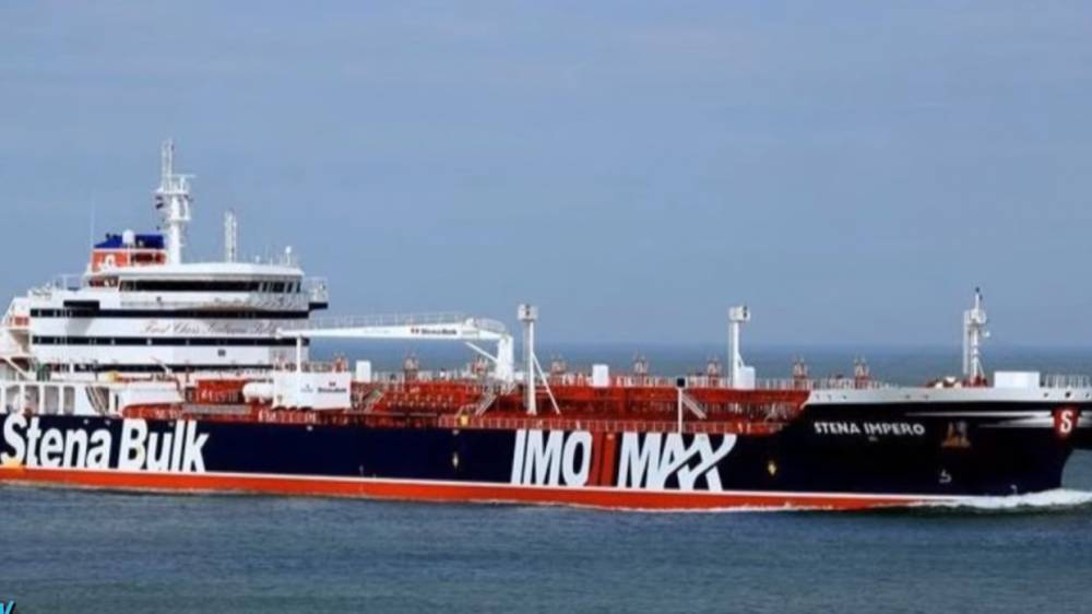 Россияне оказались на борту задержанного Ираном британского танкера
