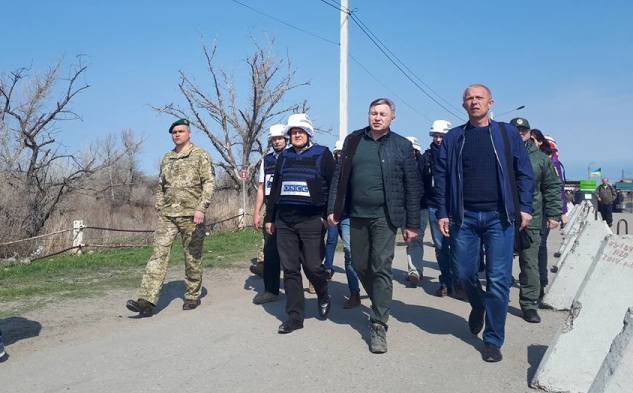 Эксперты НАТО посетили зону ООС на Донбассе