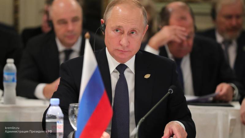 Путин перенес саммиты БРИКС и ШОС в Санкт-Петербург из Челябинска