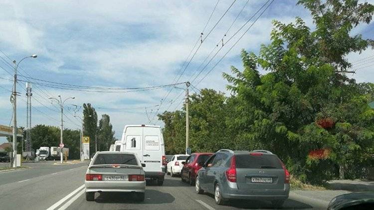 Пробка выходного дня: Аксенов поручил решить дорожный вопрос в Саках