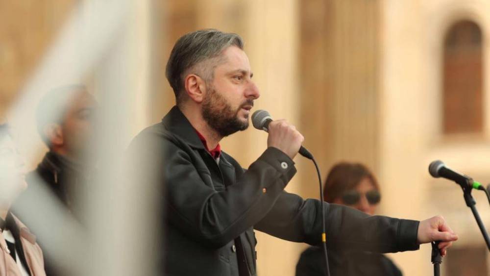 Грузины высмеяли в Сети уволенного гендиректора «Рустави 2»
