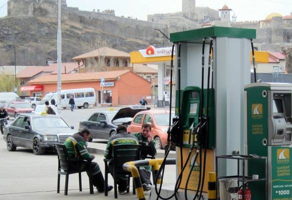 Грузия: нацвалюта падает, бензин и продукты дорожают — Новости политики, Новости Большого Кавказа