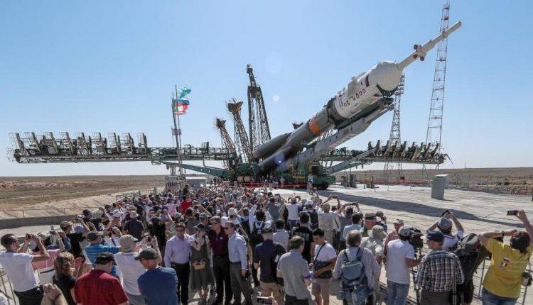Ракета с кораблем «Союз МС-13» стартовала с космодрома Байконур