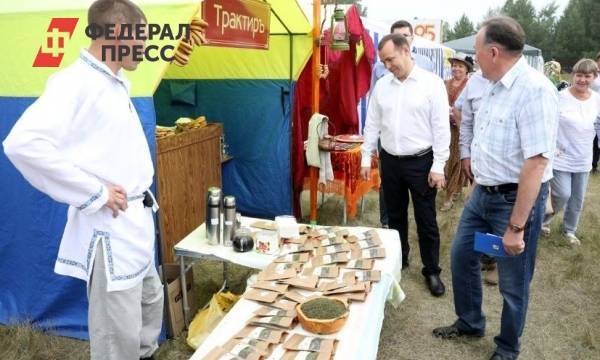 Врио губернатора Курганской области Шумков посетил Крестовско-Ивановскую ярмарку | Курганская область | ФедералПресс