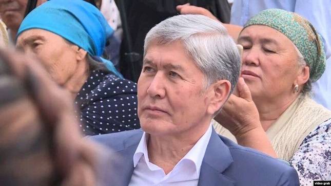 Экс-президента КР Алмазбека Атамбаева опять вызвали на допрос - третий по счету