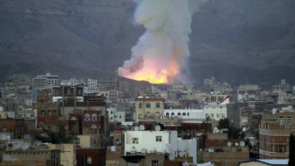 Саудовская коалиция нанесла массированный удар по йеменской столице — Новости политики, Новости Большого Ближнего Востока
