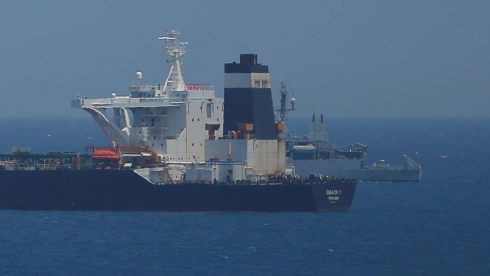 Гибралтар на месяц продлил задержание иранского танкера