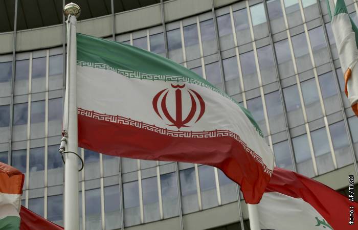 Иранские СМИ опровергли захват второго британского танкера