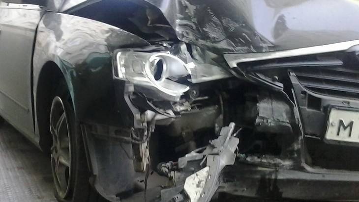 Под Брянском пьяный водитель перевернул автомобиль – трое ранены