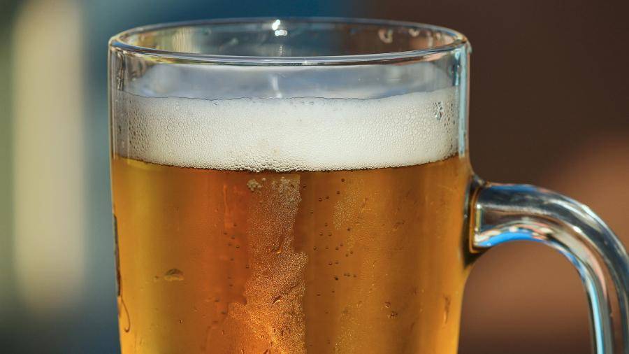 Минпромторг предложил разрешить ретейлерам не считать пиво алкоголем