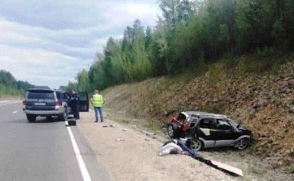 Трехлетняя девочка вылетела из машины в смертельном ДТП в Якутии