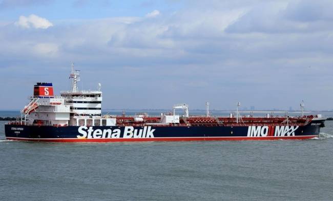 Иран: Экипаж британского танкера находится «в добром здравии»