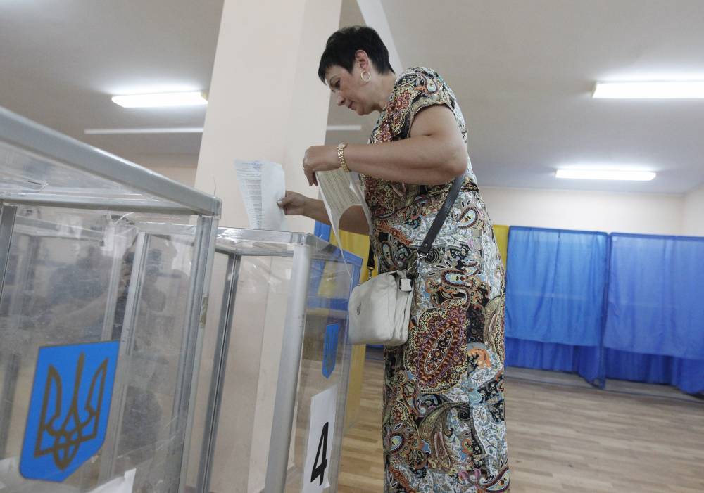ЦИК Украины озвучил первые данные о явке на выборах. РЕН ТВ