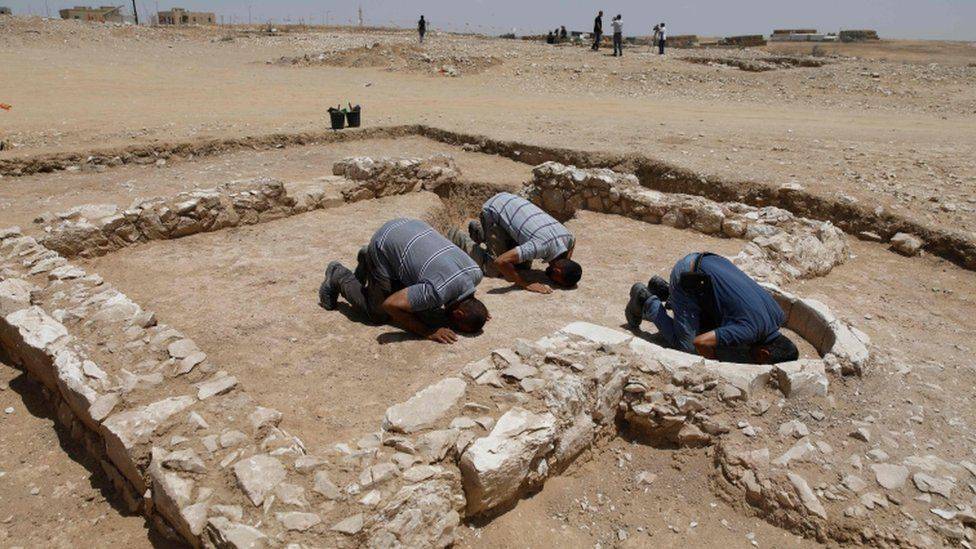 В Израиле археологи обнаружили руины одной из древнейших в мире мечетей