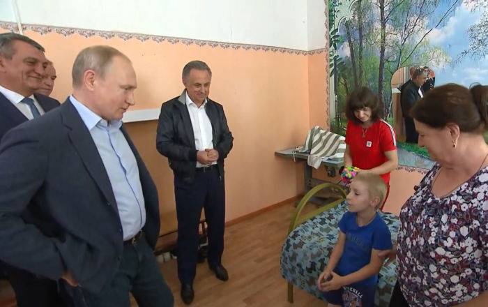"Вы Путин? Я вас в телевизоре видел!" - Матвей серьезно поговорил с президентом - видео