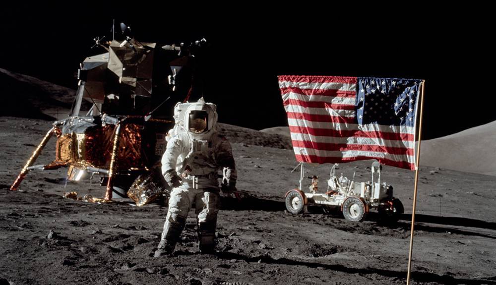 50 лет на Луне: верят ли россияне в полет американцев и что думают об освоении человеком космоса&nbsp;— видео