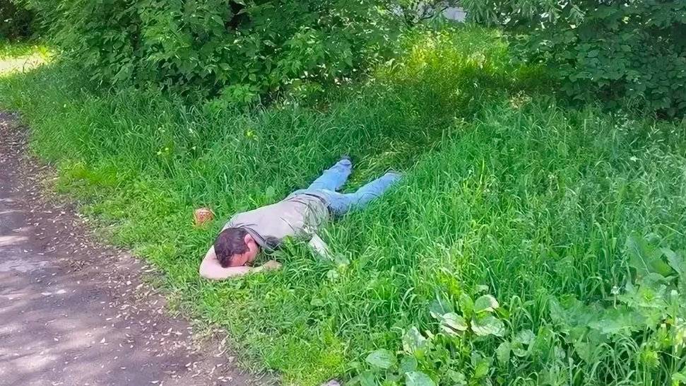 В Смоленской области «пьяное туловище» напало на бригаду медиков
