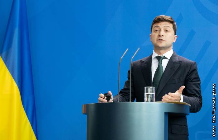 Зеленский заявил, что видит премьером Украины экономиста без политического прошлого