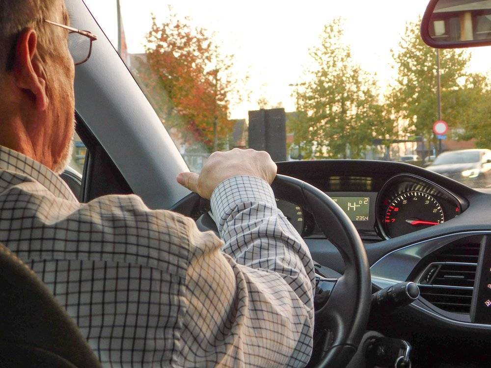 В Баварии 87-летний лихач протаранил машину на встречке: есть жертвы