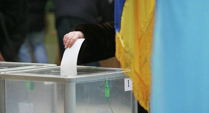 Выборы в Раду: как украинцы голосуют в Казахстане