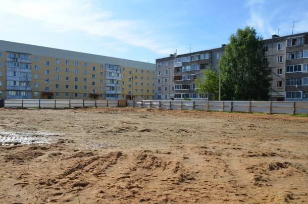 В Зеленце Сыктывдинского района строят многофункциональную спортплощадку