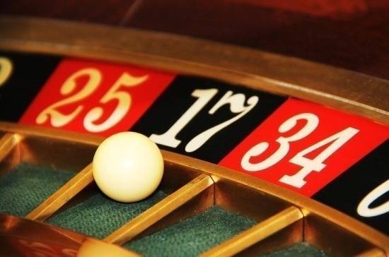 «Парламентская газета» публикует закон о запрете бестиражных лотерей в интернете