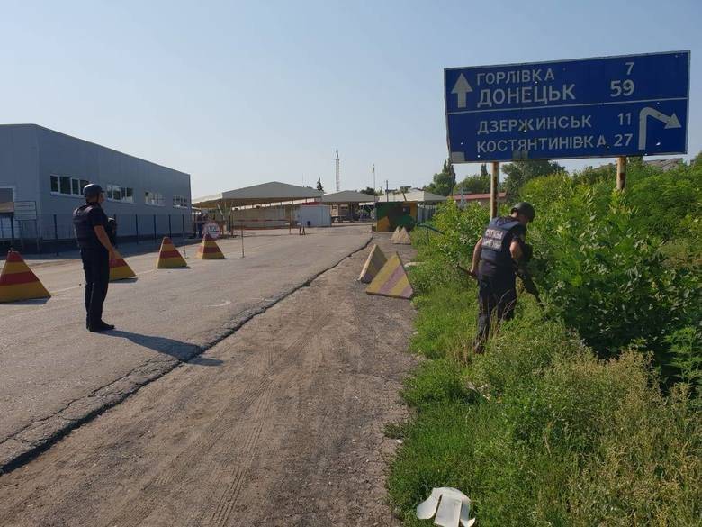 Возле КПП «Майорск» обнаружен арсенал боеприпасов | Новороссия