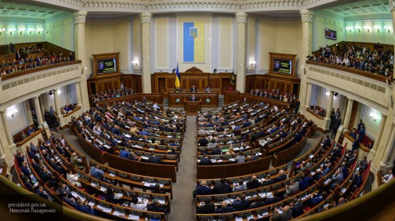 Досрочные выборы в Верховную раду стартовали на Украине