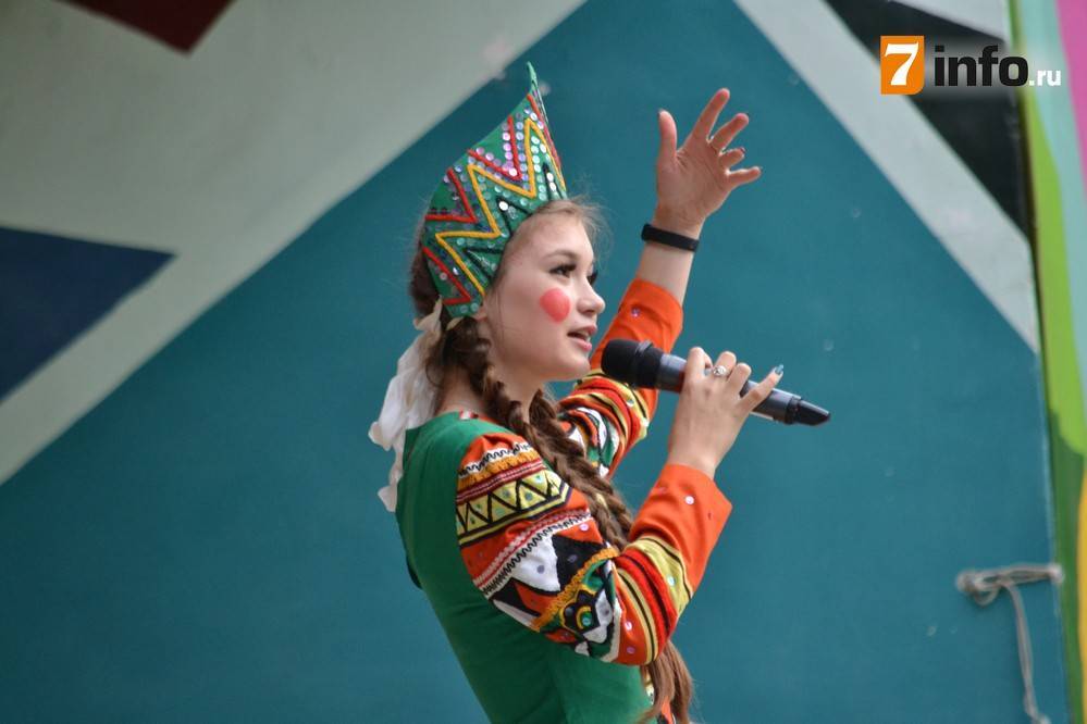 На фестивале «Непоседа» юные рязанцы разгадывали загадки Колобка и помогали Иванушке стать человеком | РИА «7 новостей»