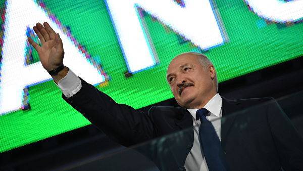 Более половины россиян не знают о Союзном государстве, но любят Лукашенко