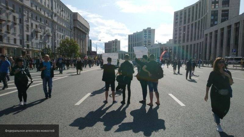Оппозиционеры сорвали работу СМИ, правдиво освещавших митинг на Сахарова