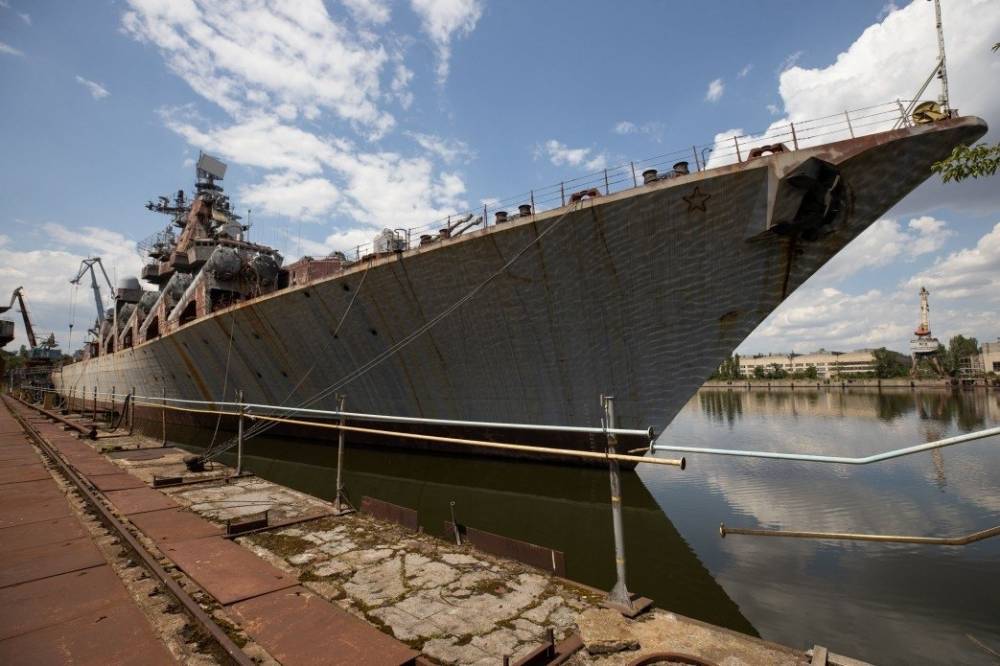 Крейсер «Украина» могут превратить в груду металла
