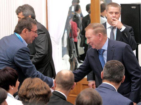 Почему торговля с врагом — это бизнес администрации президента Петра Порошенко