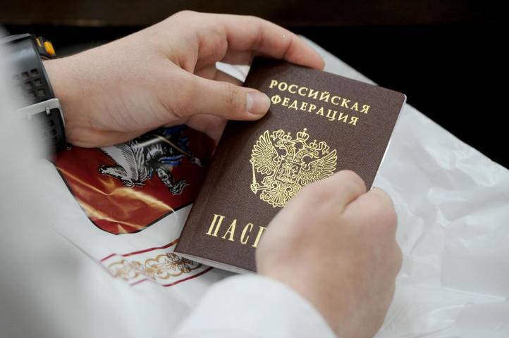 Москва ответит зеркально на санкции Киева за выдачу паспортов РФ в Донбассе