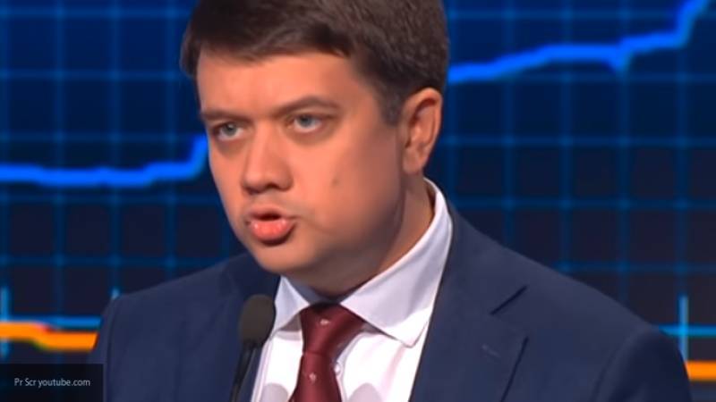 Партия Зеленского не намерена сотрудничать ни с Порошенко, ни с Медведчуком