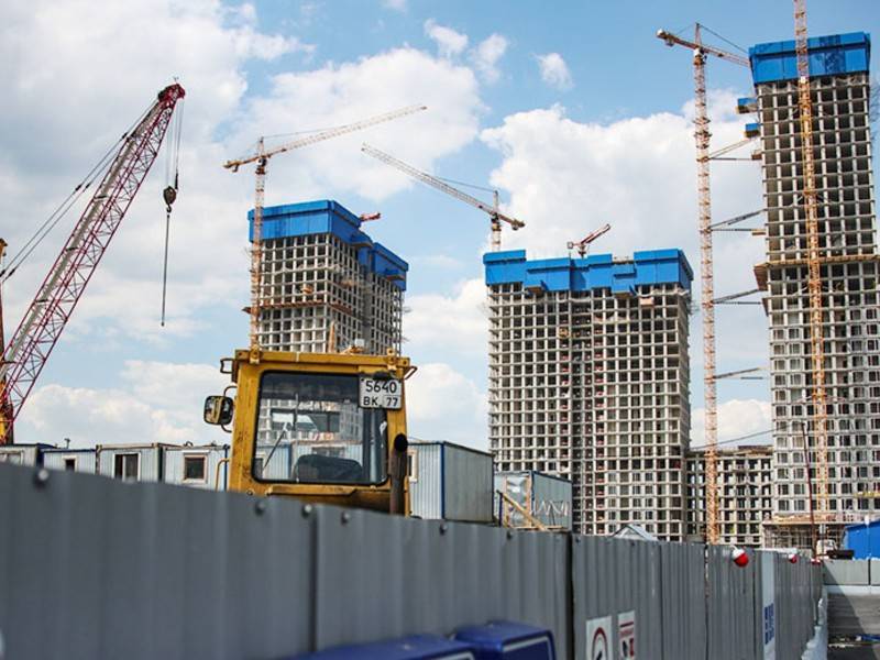 Более 300 семей решили докупить жилье по реновации в Москве