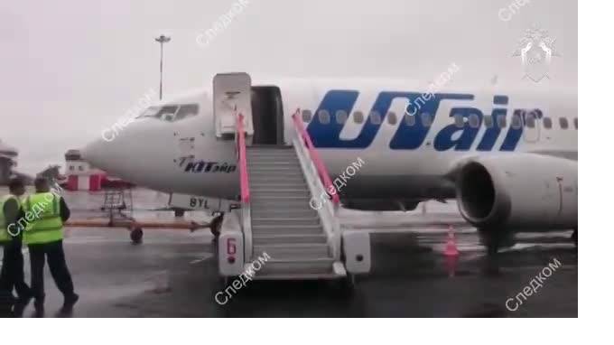 В аэропорт Тюмени экстренно вернулся из-за неисправности "Боинг - 735"