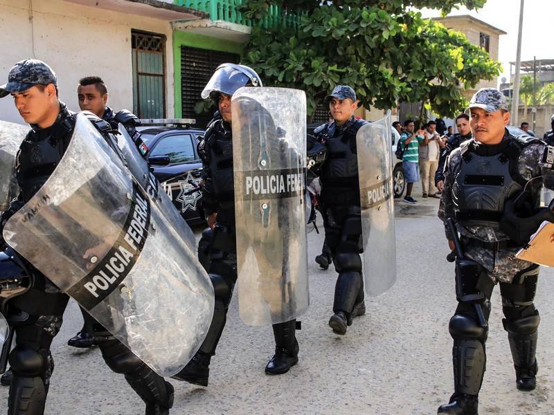 Неизвестные атаковали бар на курорте Мексики, есть жертвы