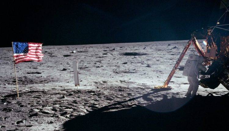 Тест: Что вы знаете о высадке американцев на Луну?